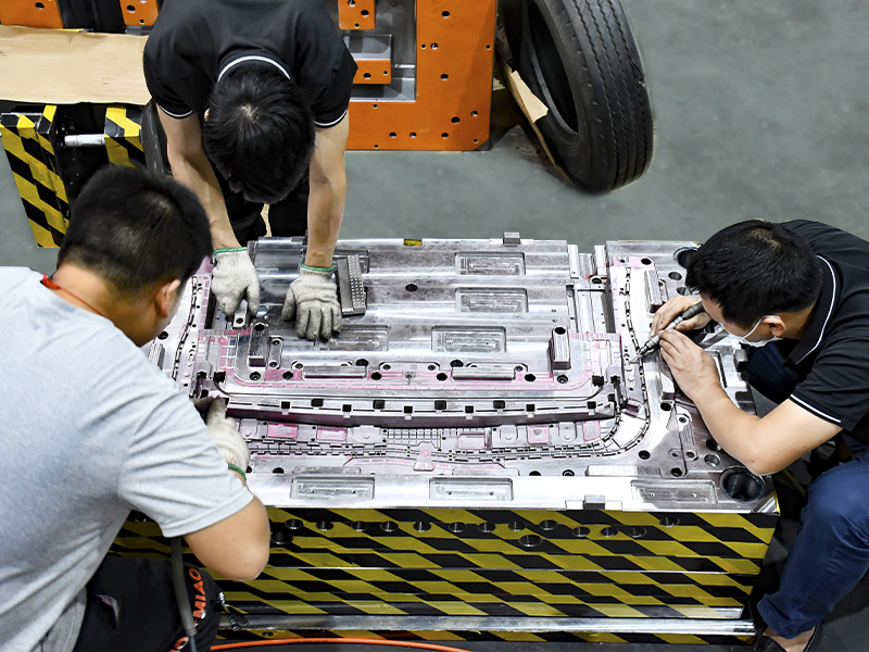 automotive-interior-injection-mold-life-expectancy-real-case.jpg automotive-interior-injection-mold-life-expectancy-real-case.jpg