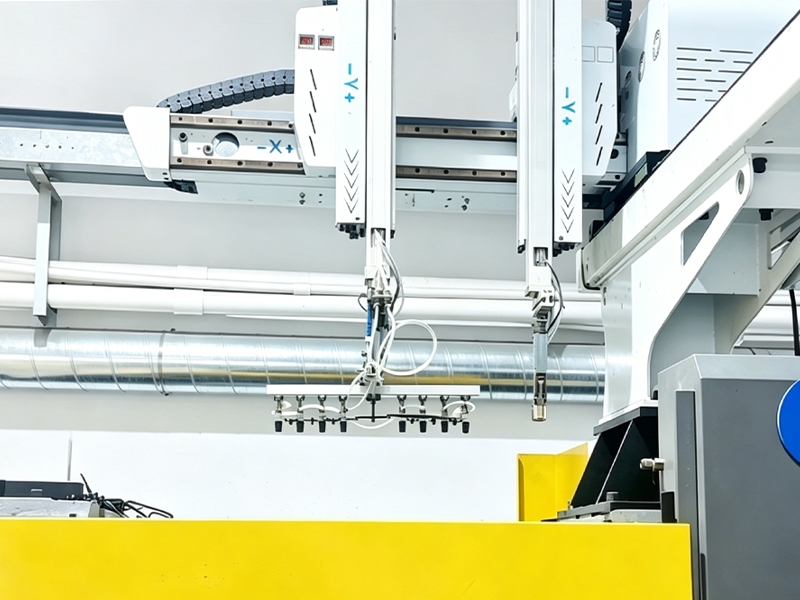 Multi-cavity injection molding Multi-cavity injection molding