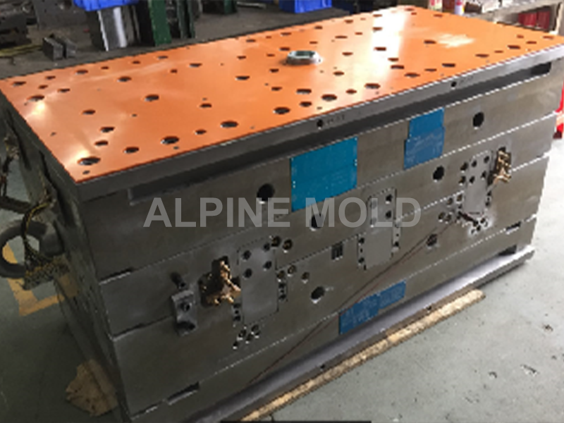 Automotive Injection Mold Company