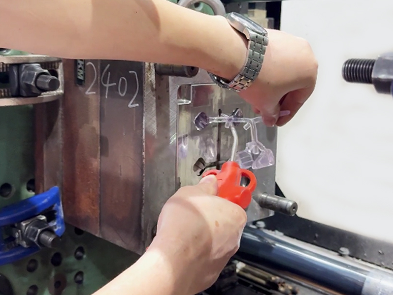 injection-molding-for-thermoplastic-elastomer