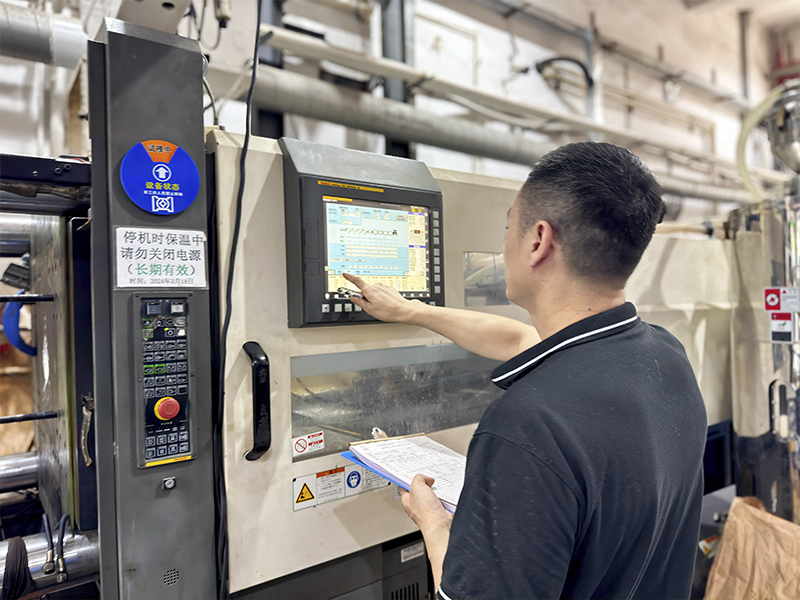 One-Stop Solution from Mold Making to Injection Molding