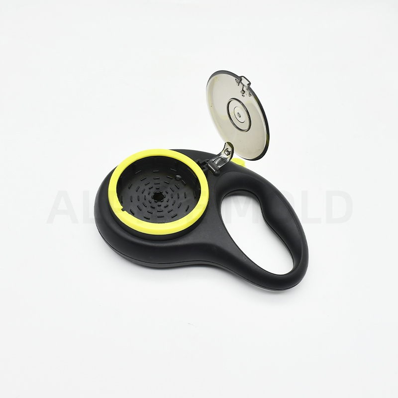 Glass Filled Nylon Injection Molding for Retractable Dog Leash Covers