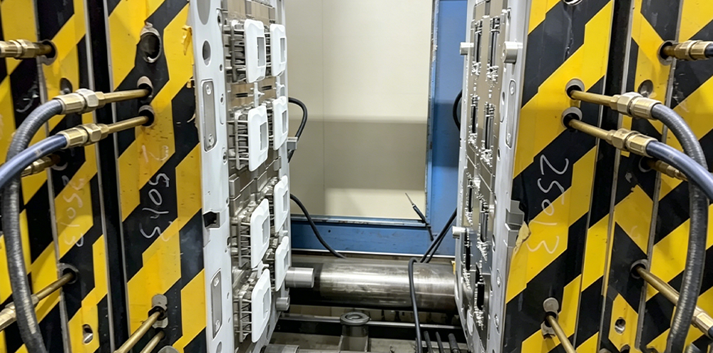 Workflow of Our Electronics Injection Molding