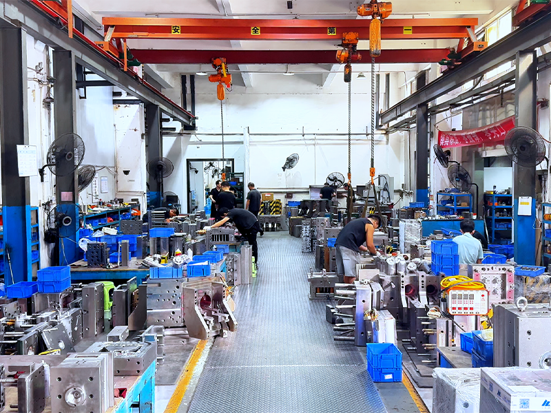 Injection mold manufacturer